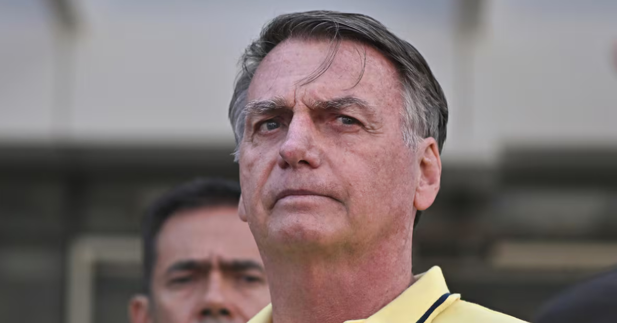 Expresidente de Brasil, Jair Bolsonaro, fue arrestado para evitar "intento de fuga", tras orden de Corte Suprema