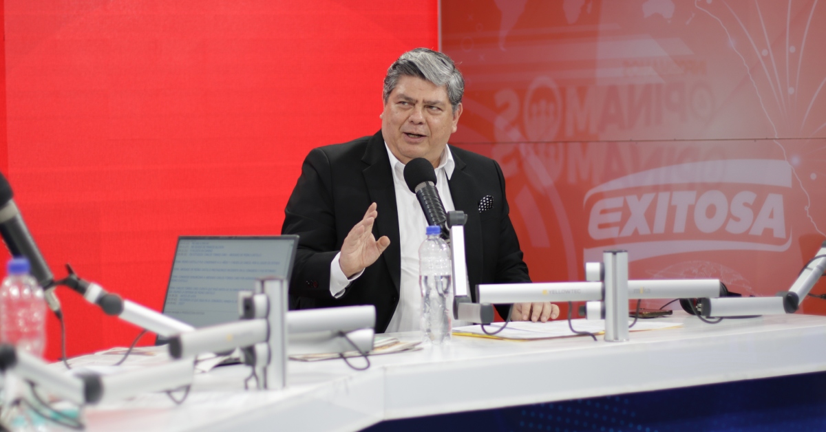 Abogado de Pedro Castillo se defiende tras soltar improperio en el Congreso: "Es un peruanismo coloquial"
