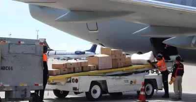 Avión presidencial llegó a Jamaica para repatriar a peruanos varados.