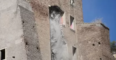 Torre medieval se derrumba parcialmente en pleno corazn de Roma.
