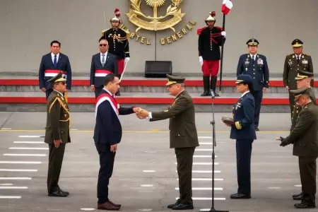 Jos Jer es reconocido como jefe supremo de as FF. AA y la PNP