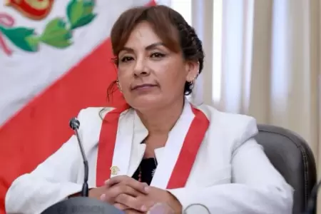 Comisin de tica posterga abrir investigacin contra Alcarrz