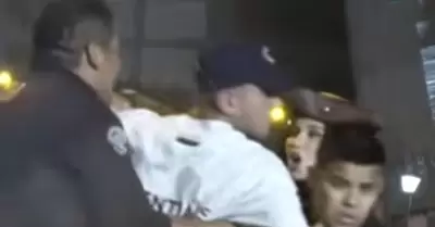 Carlos Zambrano casi llega a los golpes tras concierto en el Nacional.