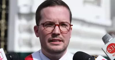 Alejandro Cavero rechaza censura contra Rospigliosi