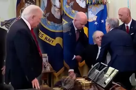 Hombre se desmaya en medio de anuncio de Donald Trump