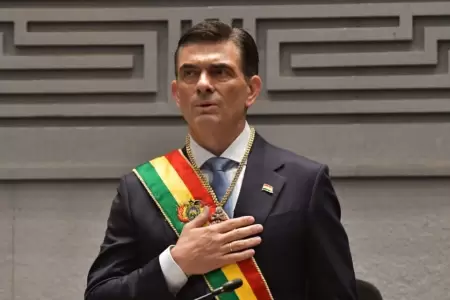Rodrigo de Paz juramenta como presidente de Bolivia