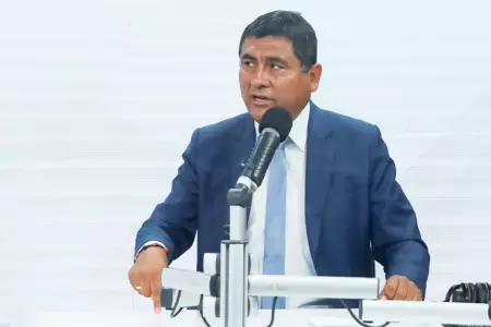 Nstor de la Rosa - alcalde del Rmac.