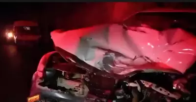 Bus de la empresa Llamosas cae a un abismo en Ocoa