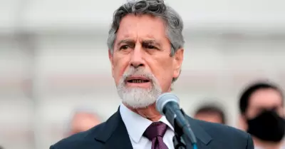 Francisco Sagasti es acusado de abuso de autoridad.