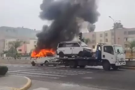 Colectivero incendi su vehculo para evitar intervencin de ATU.