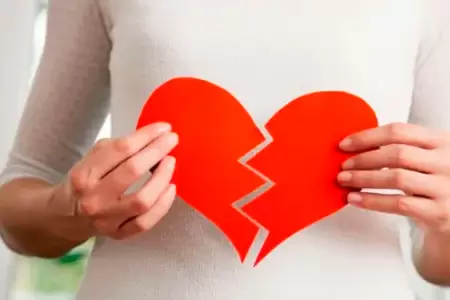 Su novio le envi un mensaje de amor, pero un detalle la alert.