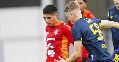 Seleccin Peruana cay 5-1 ante FC Sochi en Rusia.