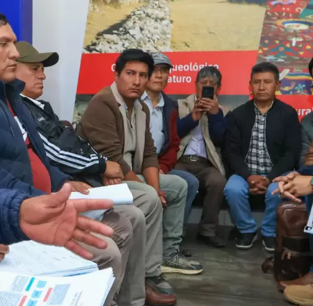 Reunión entre presidencia y alcaldes distritales de Junín