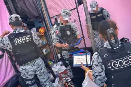 Internos escond�an dinero, televisores, USBs y m�s objetos prohibidos.