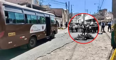 Joven motociclista fallece tras impactar con bus de transporte pblico