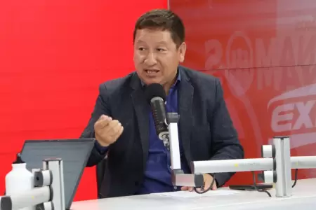 Guido Bellido en los estudios de Exitosa.