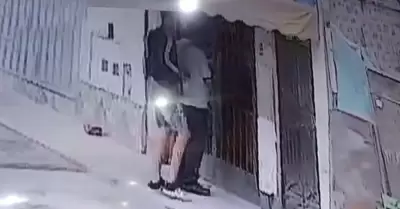 Sujeto con arma de largo alcanza siembra el miedo en vecino de Chorrillos.