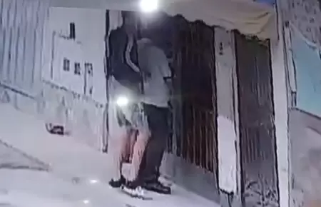 Sujeto con arma de largo alcanza siembra el miedo en vecino de Chorrillos.