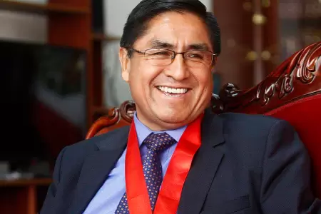 Csar Hinostroza Pariachi.