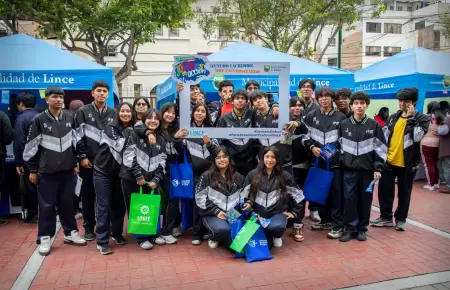 Feria vocacional y laboral "Jvenes en Accin" .