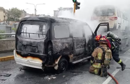 Vndalos que incenciaron su minivan en intervencin de ATU sern investigados.