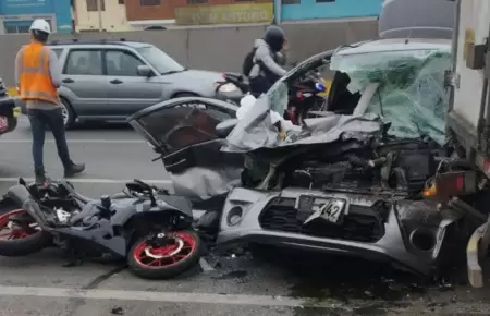 Un triple choque en la Panamericana Sur dej tres heridos.