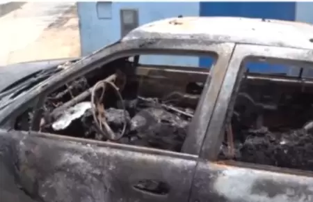 Queman vehculo en Independencia