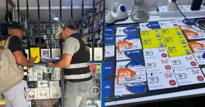 PNP incauta celulares y chips en VMT