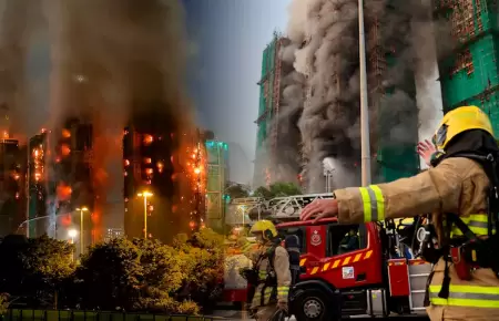 Incendio en edificios en Hong Kong
