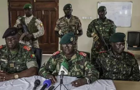 Se consum un golpe de estado en un pequeo pas de frica occidental.