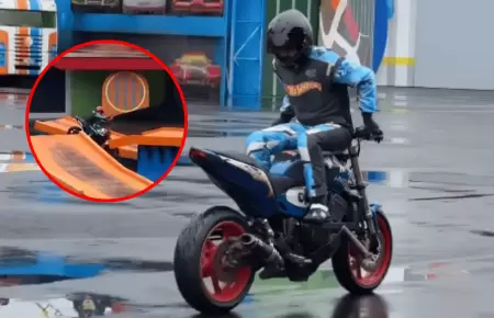 Motociclista acrobtico peirde la vida tras fallar salto durante show