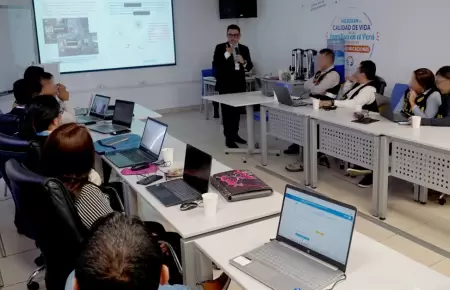 Capacitacin de Osiptel a agentes de la PNP.