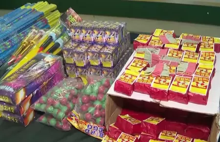 Pirotcnicos incautados en vivienda de Comas.