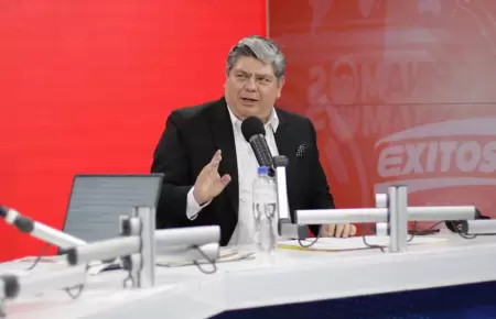Abogado de Pedro Castillo en los estudios de Exitosa.