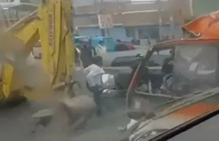 El Anconero protagoniz triple choque en Los Olivos.