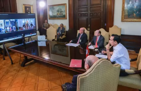 El presidente Jos jeri durante su reunin virtual con Rodrigo Paz Pereira.