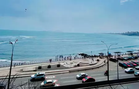 Inicia diciembre con brillo solar en la costa.