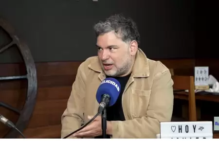 Javier Masas se queja de nios jugando en el parque