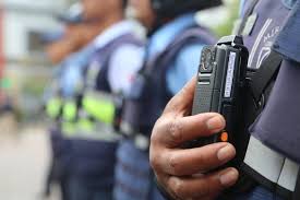 Exfuncionarios del Mininter incurrieron en irregularidades en adquisición de bodycams y dockers para la PNP.