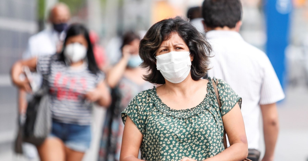Venta de mascarillas AUMENTA tras confirmarse casos de gripe H3N2 en Perú