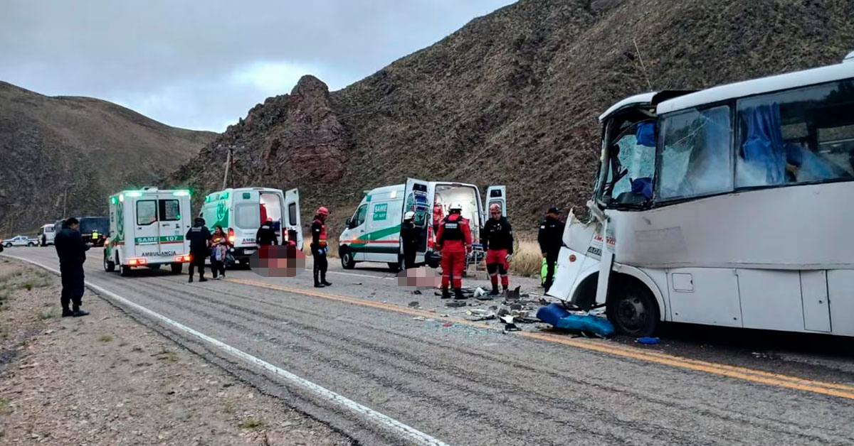 Tragedia en carretera: Choque entre camión y colectivo deja un fallecido y más de 18 heridos en Jujuy