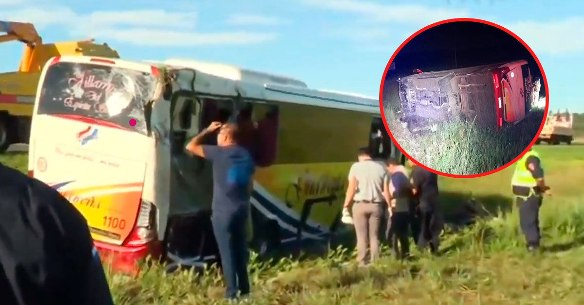 Bus con estudiantes se volcó en la carretera: Reportan al menos 2 fallecidos y más de 30 heridos