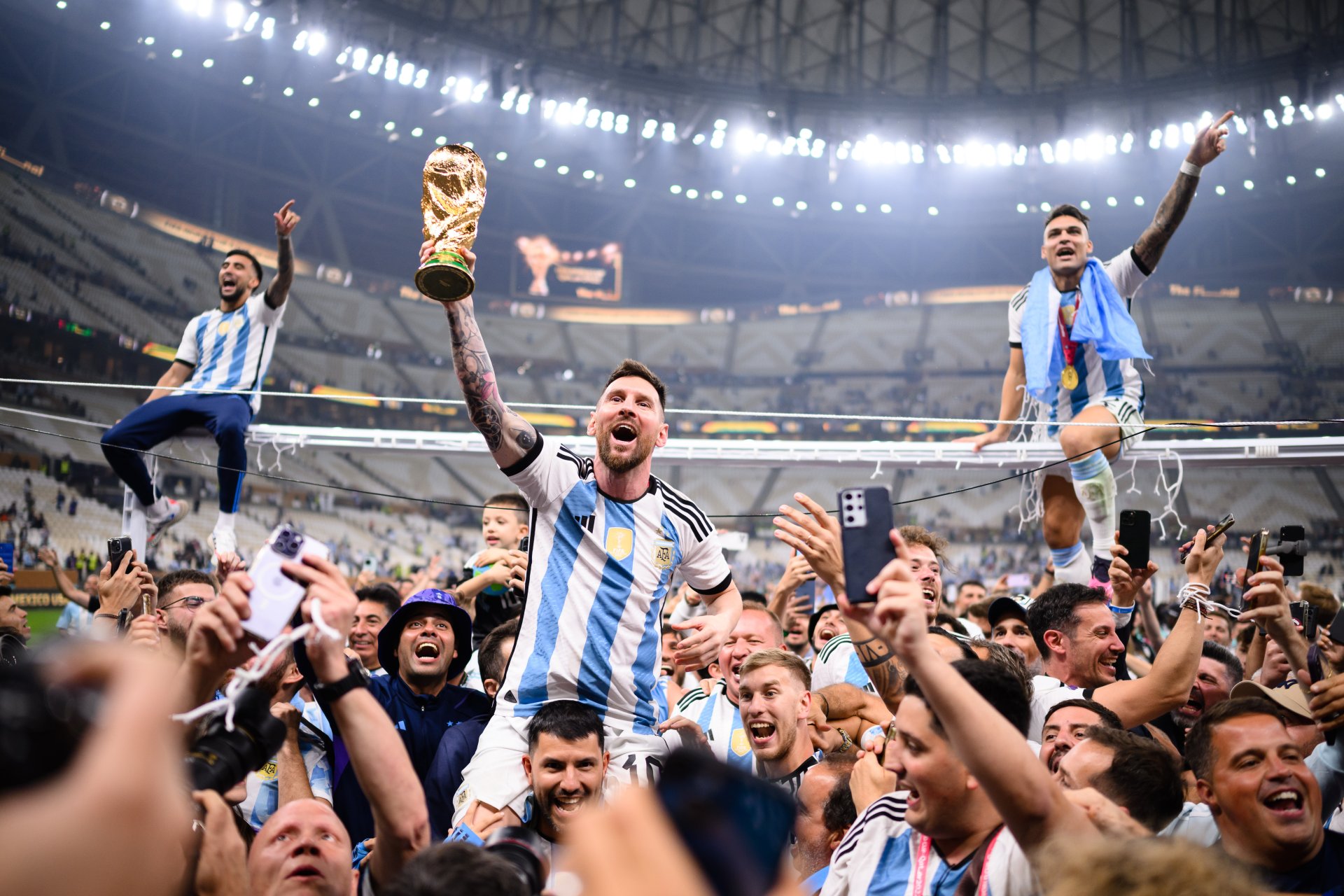 Cifra de solicitudes supera en extremo la oferta de boletos disponibles.