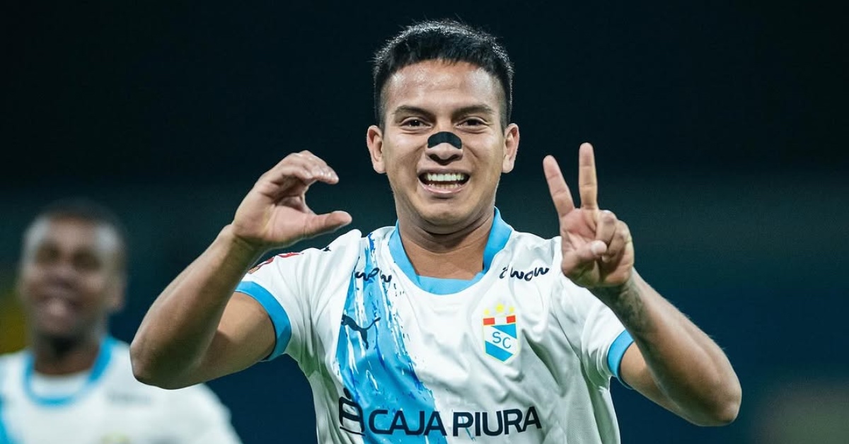 Martín Távara supera a Lionel Messi y encabeza lista de jugadores sudamericanos con más goles de tiro libre