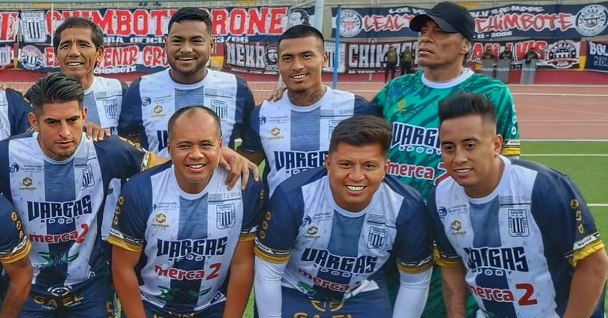 Christian Cueva volvió a vestir la camiseta de Alianza Lima en duelo de leyendas: 'Aladino' regaló magistral asistencia