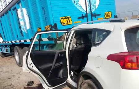 Un fallecido dej el choque de una camioneta contra un camin en Ate.
