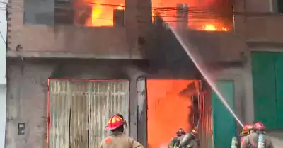 Incendio en Villa El Salvador.