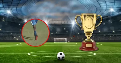 Un futbolista que juega con grillete electrnico ha causado asombro