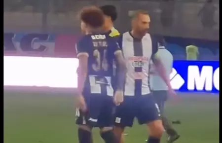 Revelan el fro saludo entre Paolo Guerrero y Hernn Barcos.