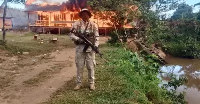 FF.AA. y PNP destruye mltiples laboratorios y embarcaciones del narcotrfico en